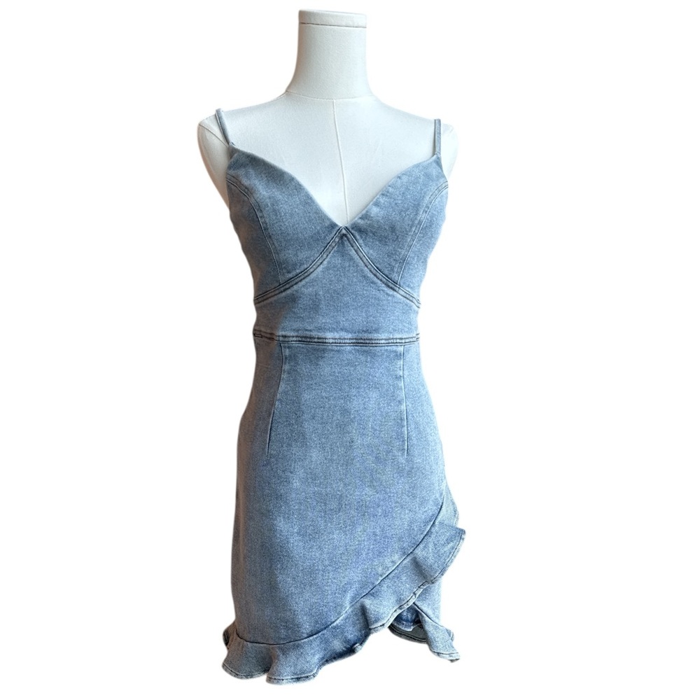 DNM3 Adjustable denim dress with ruffles and zipper back side small
